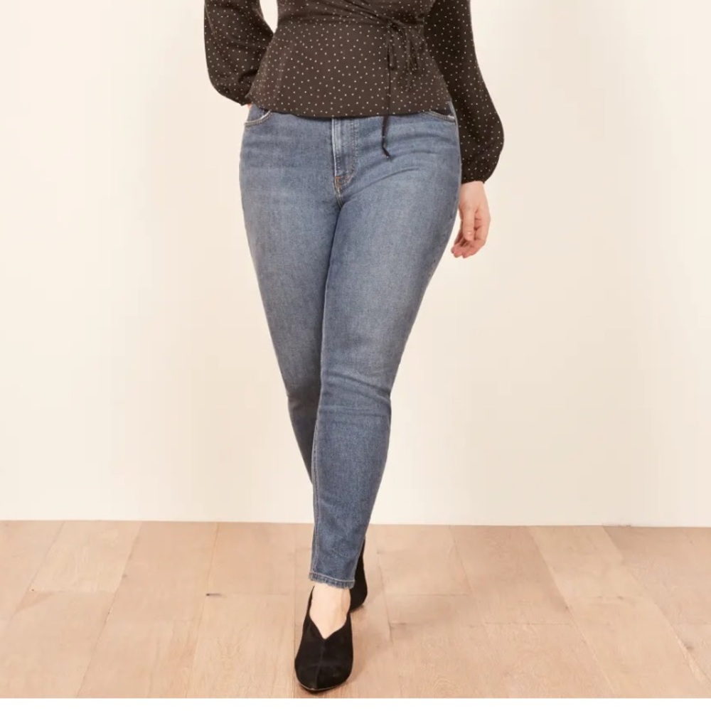 REFORMATION HIGH AND SKINNY SIZE 30